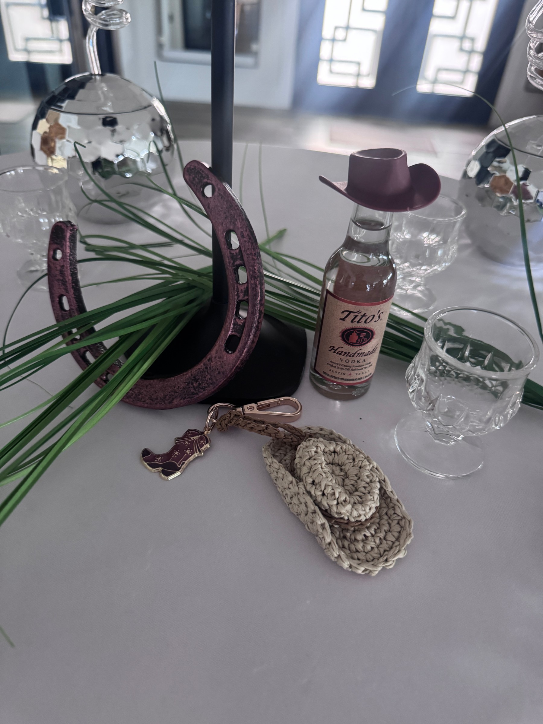 Cast Iron HorseShoe Décor view 4