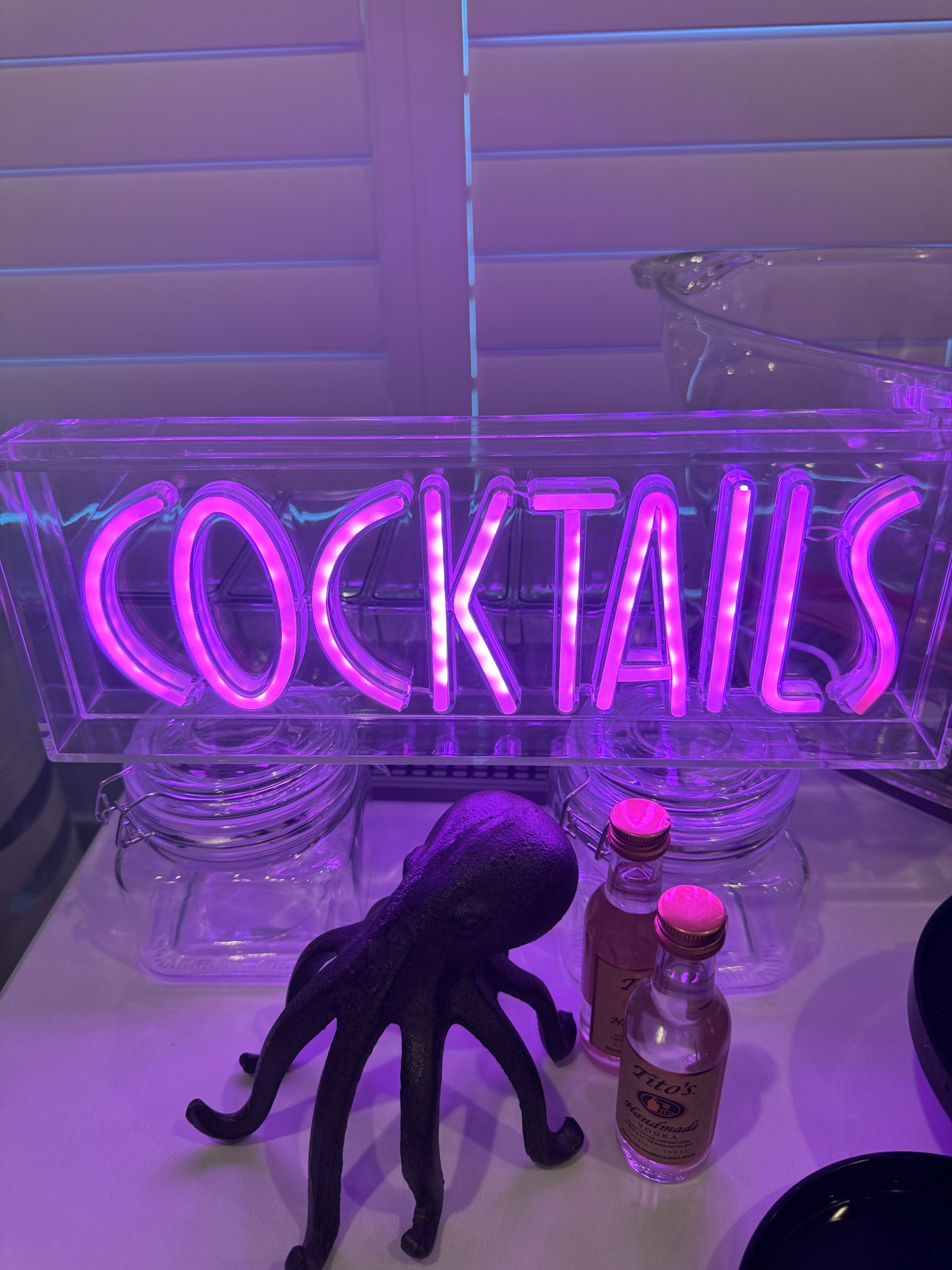 LED Light COCKTAIL Sign