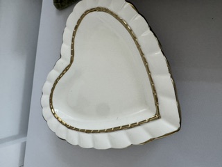 Heart shaped ceramic plate view 2