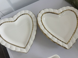 Heart shaped ceramic plate